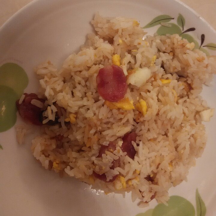 电饭锅香菇香肠饭(●´∀｀●)
