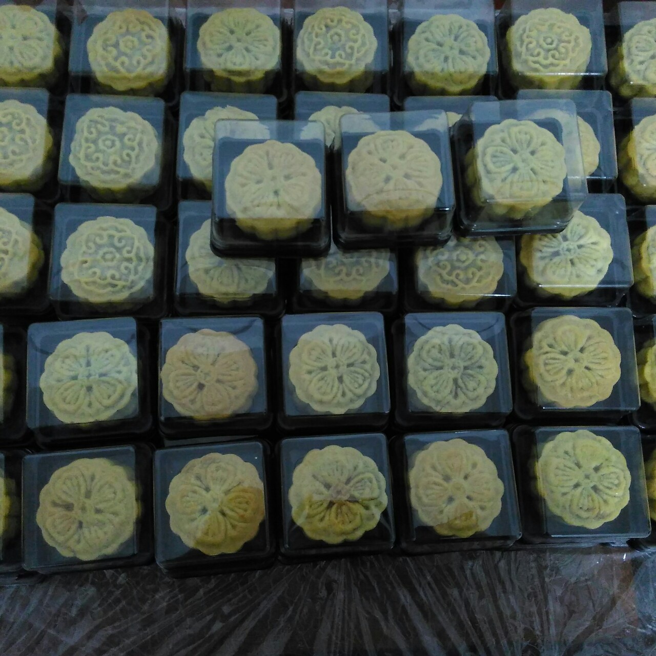 广式月饼——蛋黄莲蓉月饼