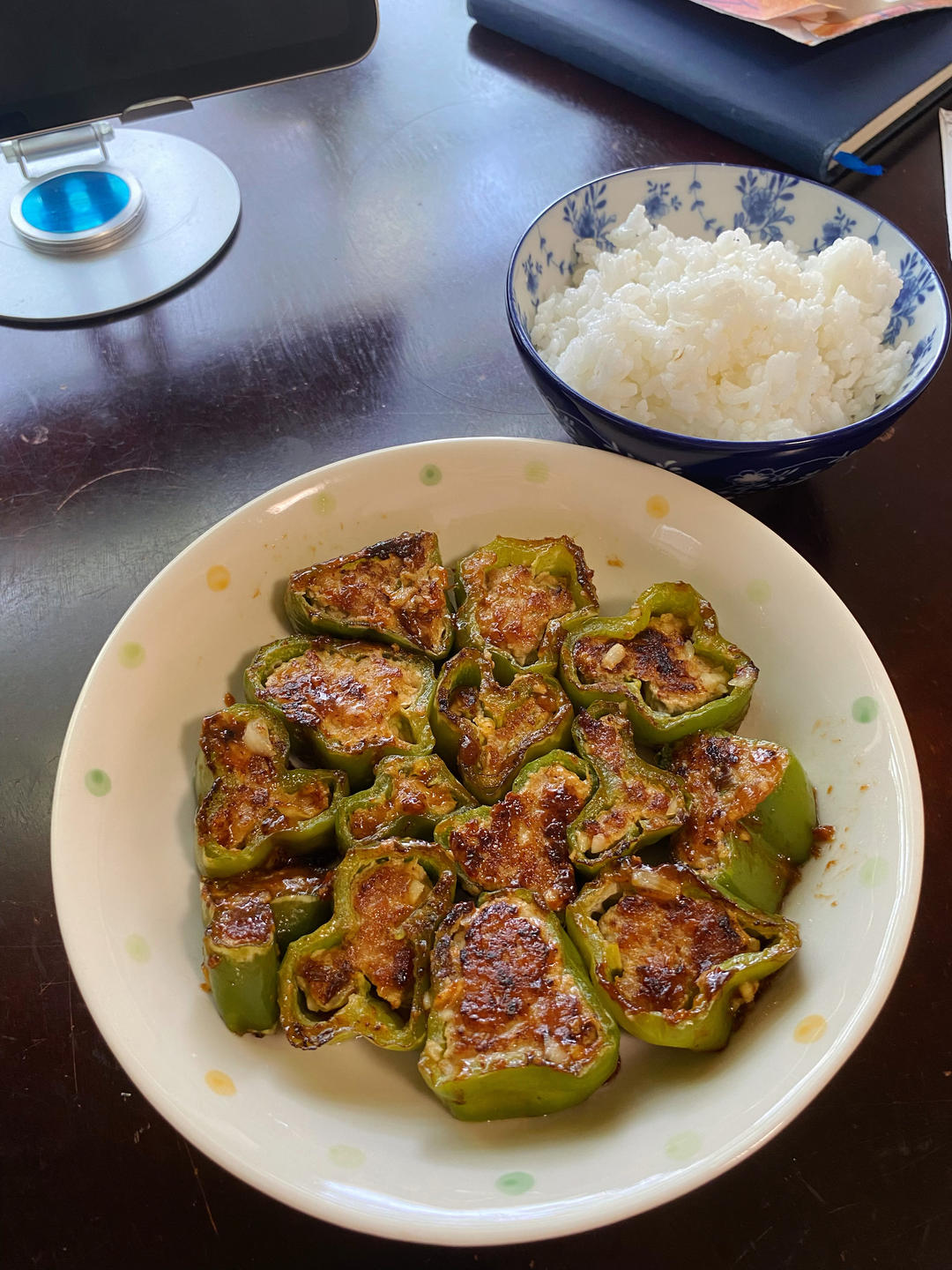一口一个超过瘾——青椒酿肉