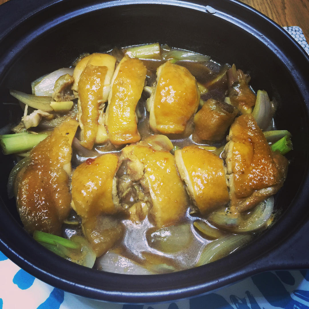 砂锅豉油鸡