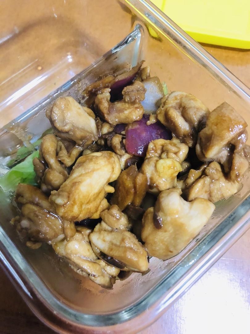 不加一滴水好吃到爆的干炒鸡腿肉