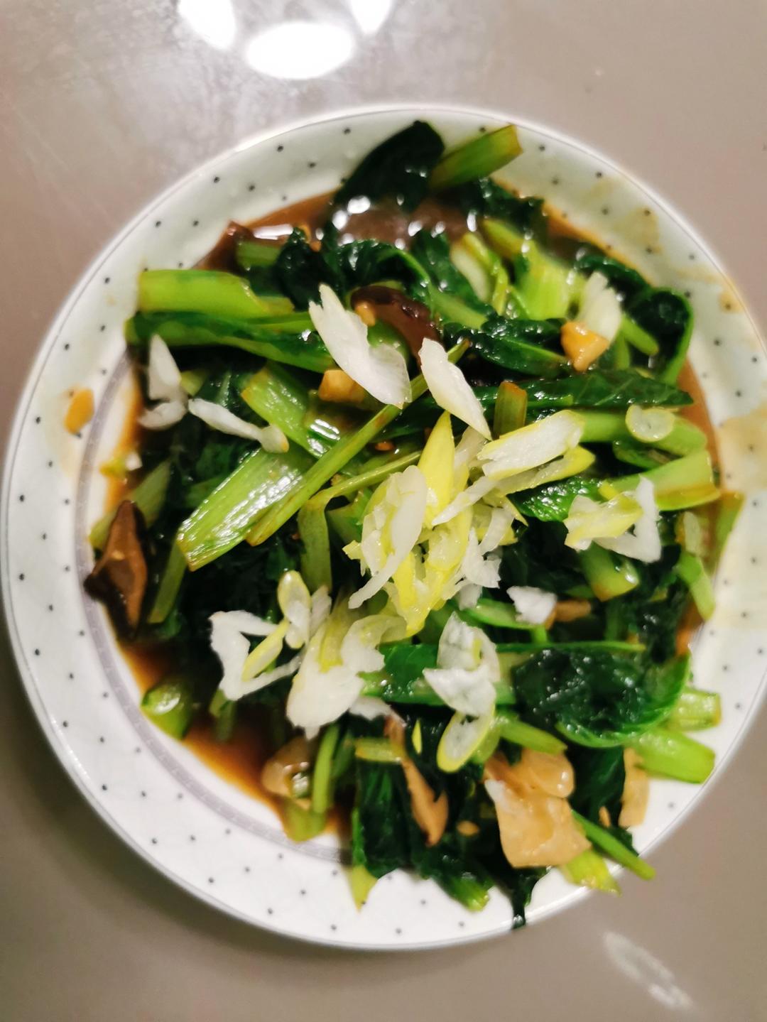 香菇油菜（简单快手）