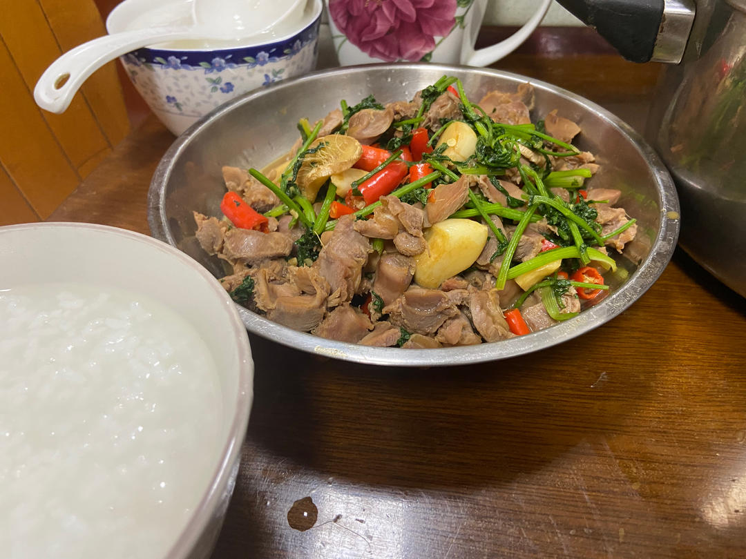 爆炒鸡胗