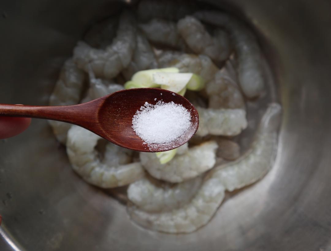 好吃到瞬间光盘❗️蒜蓉糖醋虾仁的做法 步骤3