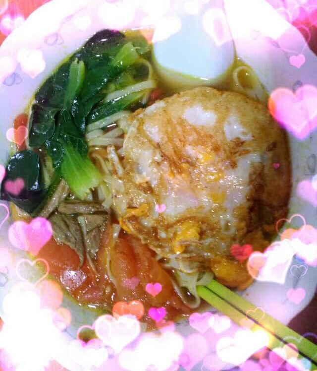 西红柿青菜汤面
