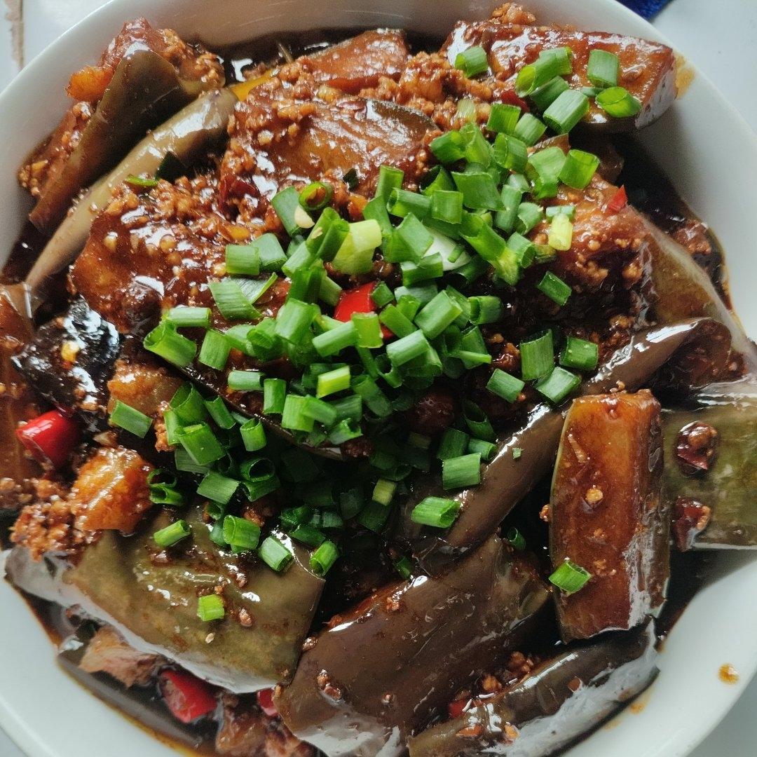 开胃下饭菜！巨简单的家常鱼香茄子煲