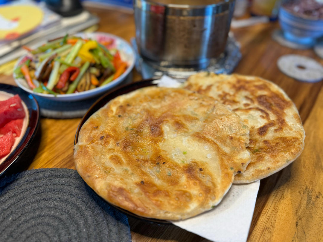 葱花油渣千层饼