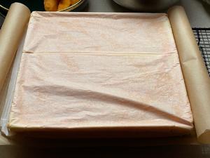 红丝绒纹水果蛋糕卷的做法 步骤14