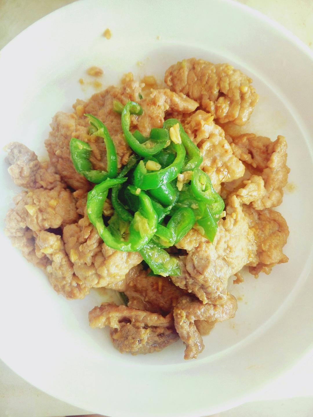 孜然牛肉炒青椒