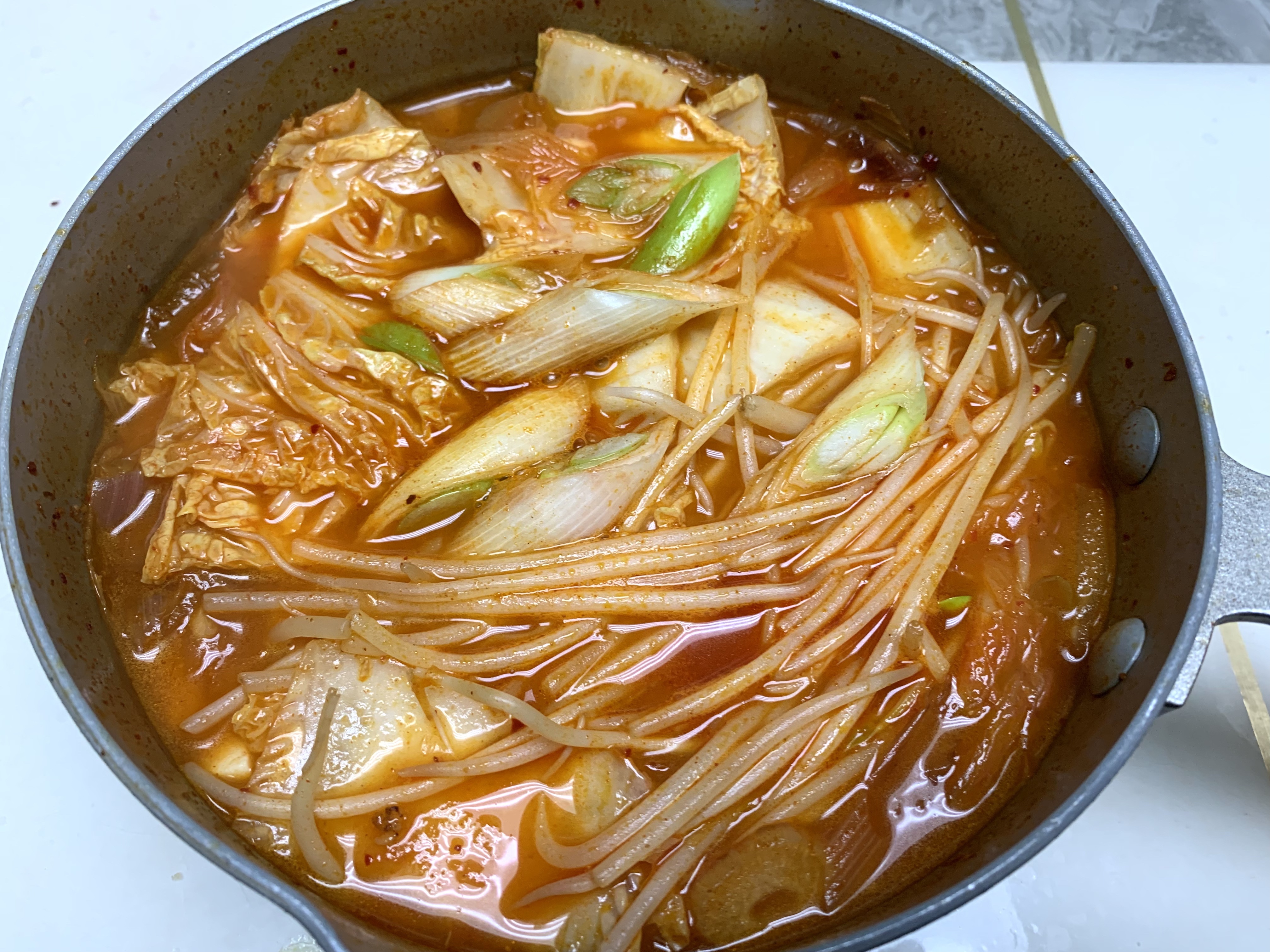 韩式泡菜汤（香浓的秘诀我找到了！）的做法