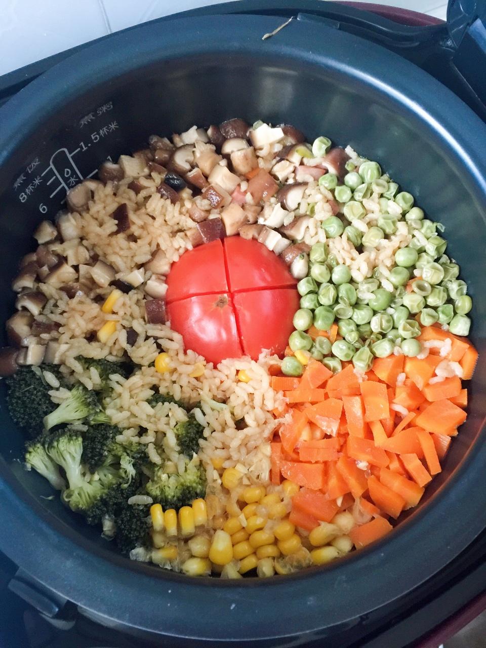素菜闷饭
