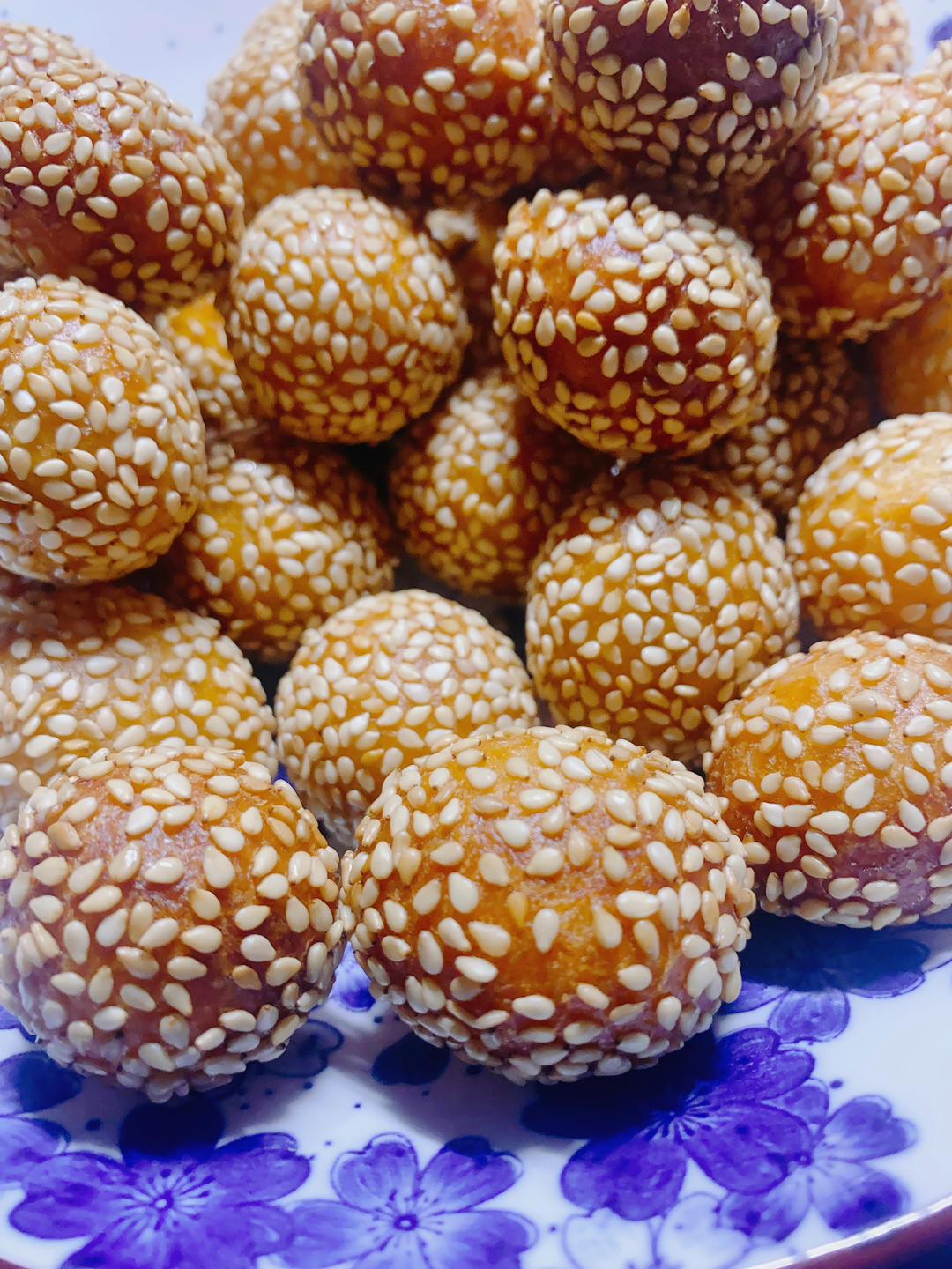 “南瓜芝麻球”聚餐必做小点心