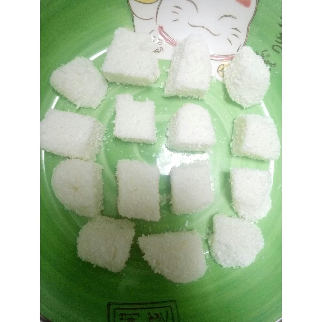 椰子奶糕（附上脆炸鲜奶做法）