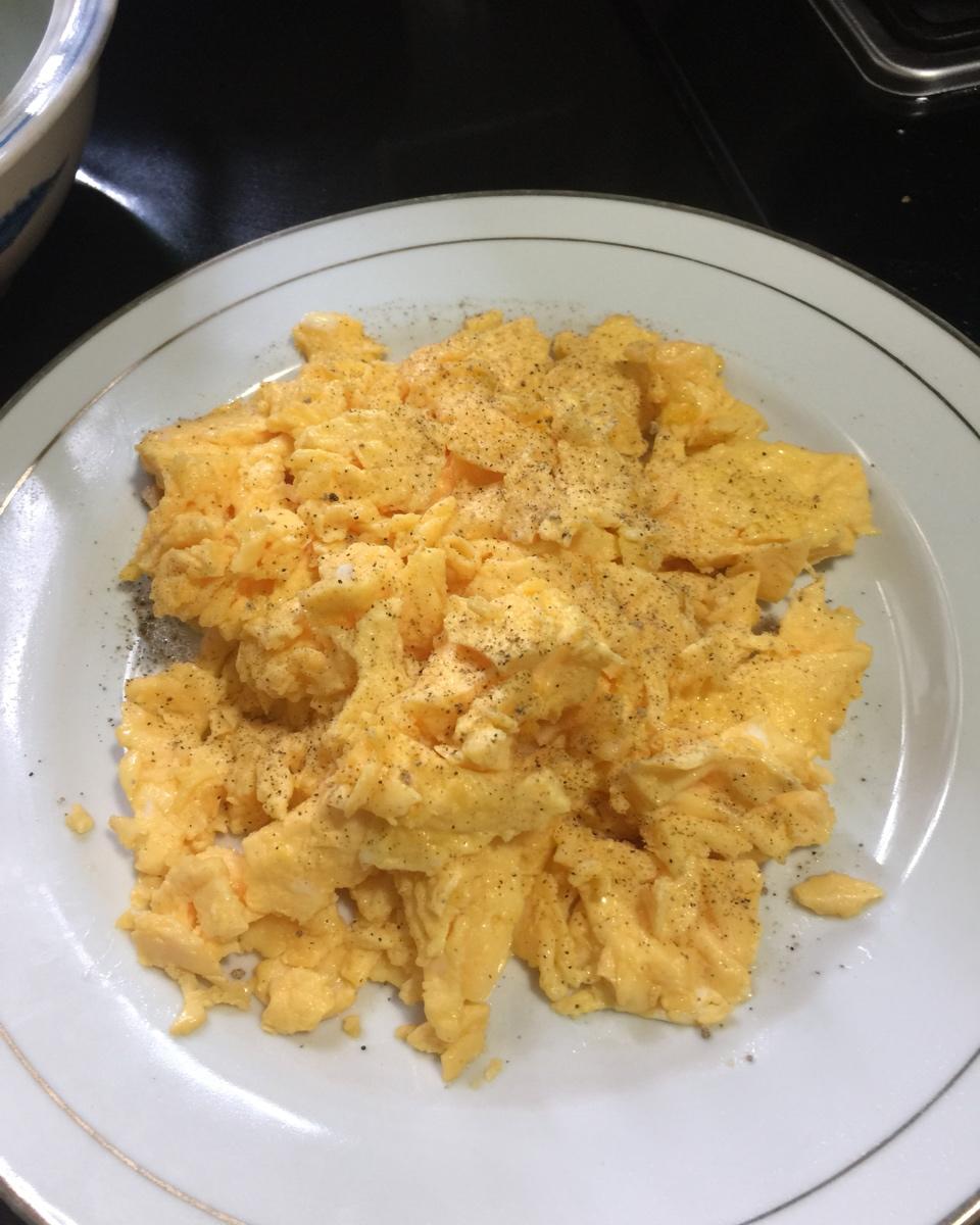 美式炒蛋 scrambled eggs