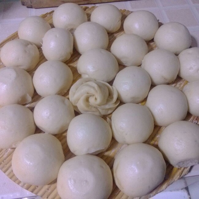 蓝衣军团做的家常白面馒头