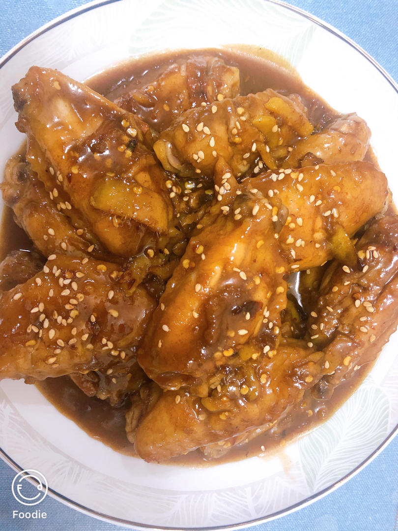 厨师长教你：“可乐鸡翅”的家常做法，味道鲜嫩可口，先收藏起来