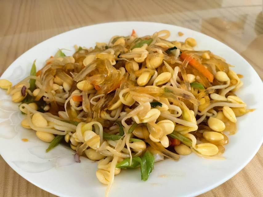 黄豆芽炒粉条