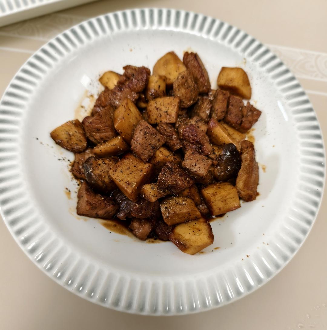 黑胡椒杏鲍菇牛肉粒