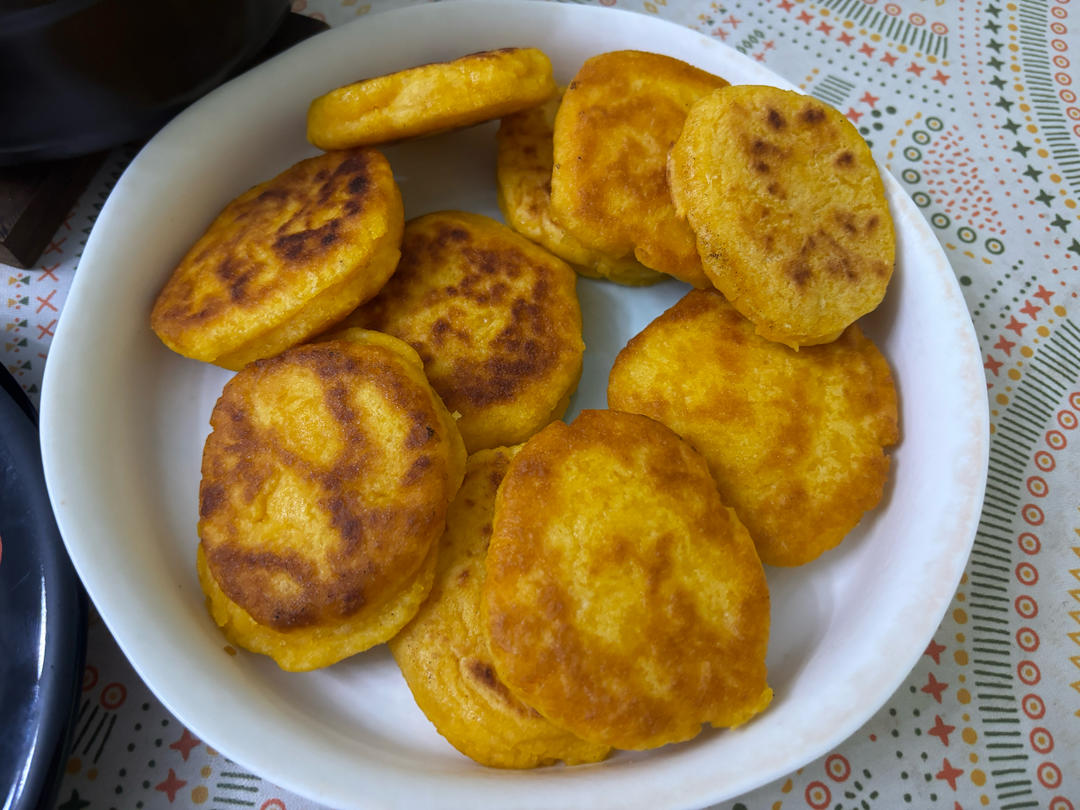 东北苞米面大饼子