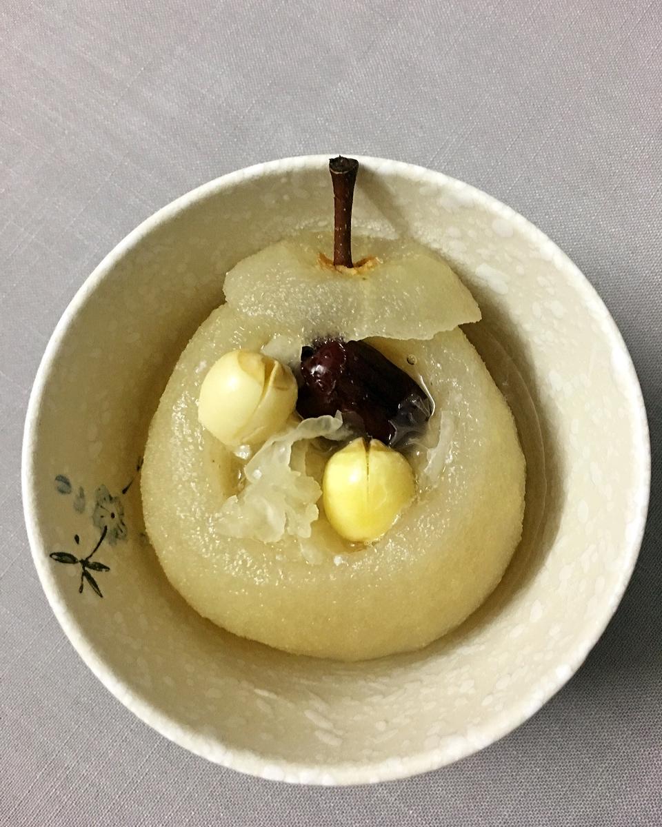 【甜蜜工坊】银耳莲子汤