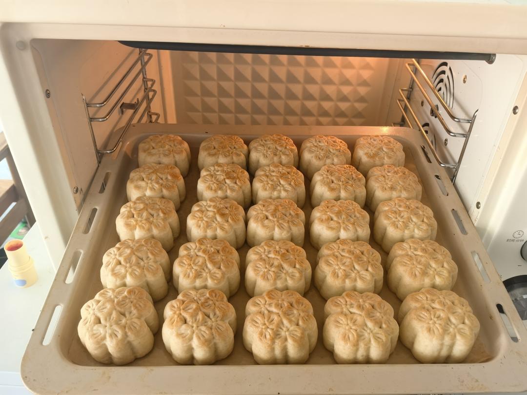 椒盐花生酥皮月饼