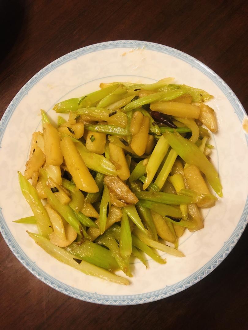 芹菜炒土豆丝