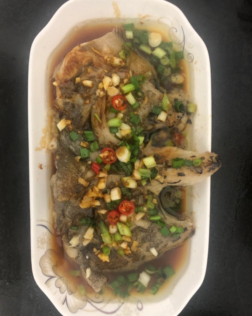 葱油鸦片鱼头
