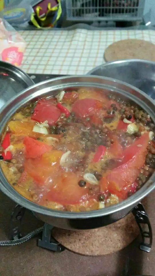 火锅汤底蕃茄锅