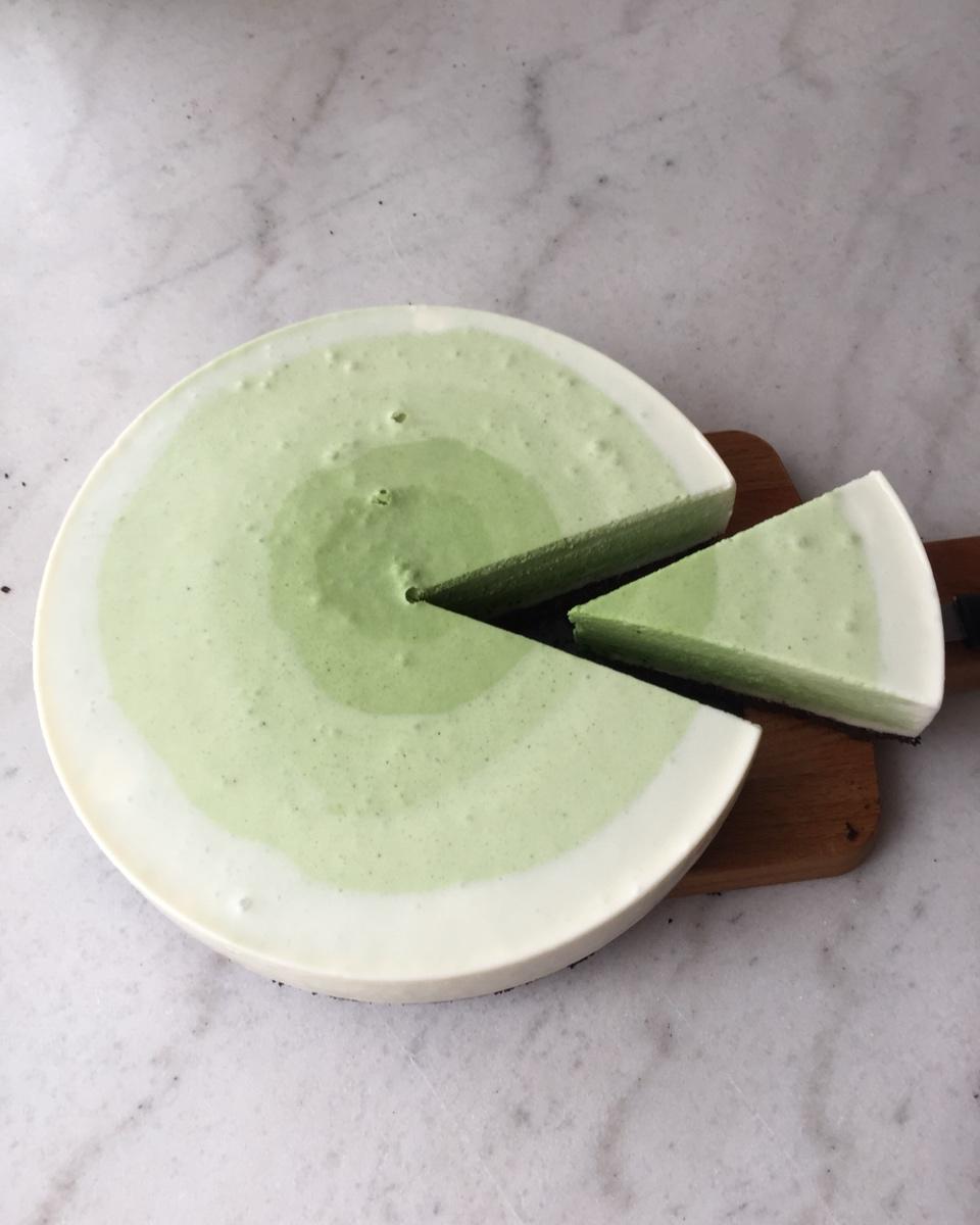 渐变抹茶慕斯蛋糕：我Amanda带着既美又作的抹茶甜点又来了！【曼食慢语】