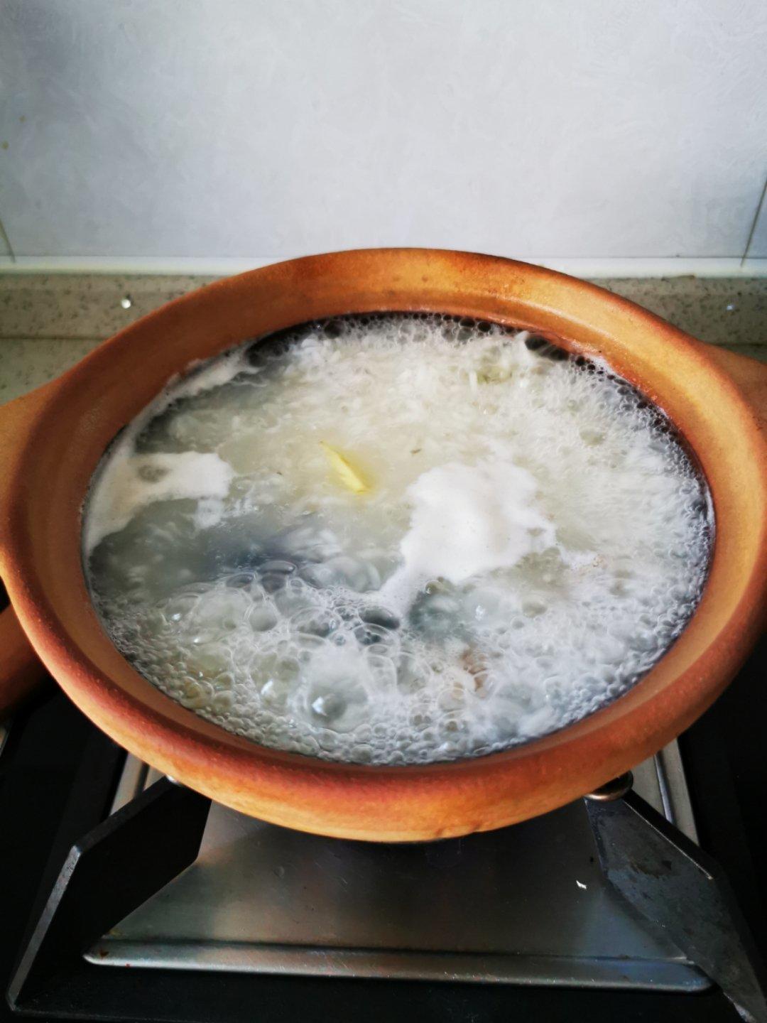 老火皮蛋瘦肉粥，老味道，家常做法