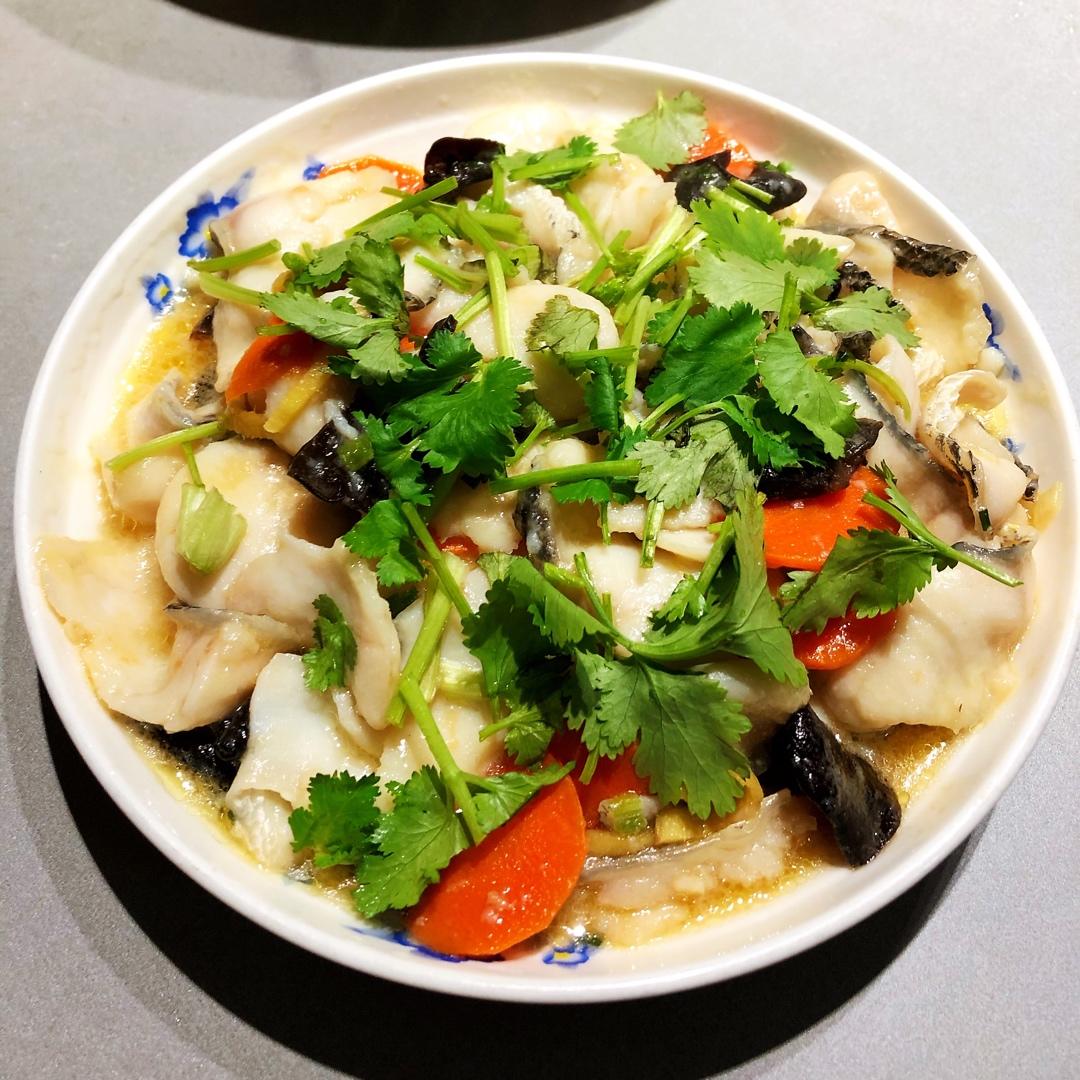 炒黑鱼片