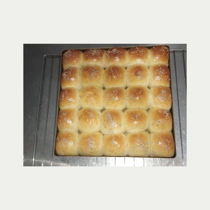 普通面粉做的柔软小餐包