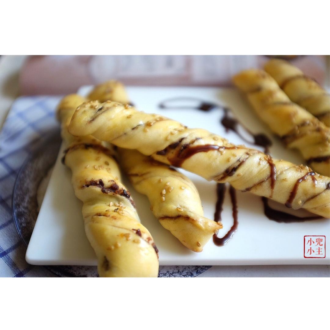 小兜小主做的红豆牛奶面包棒