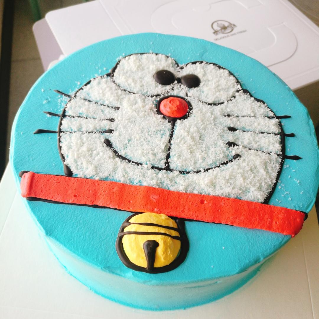 机器猫奶油蛋糕的做法