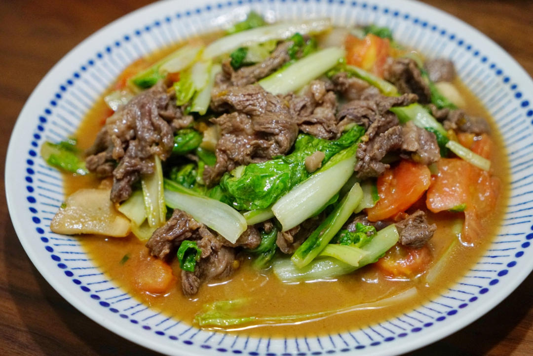 沙茶牛肉炒时蔬
