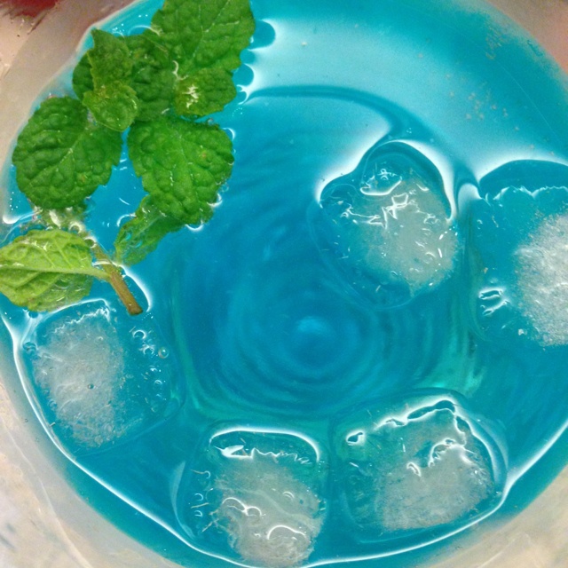 【食纪】蓝色眼泪鸡尾酒