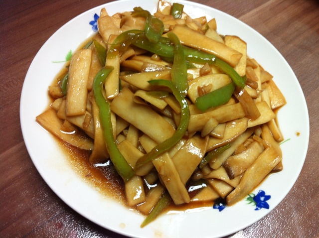 青椒素炒杏鲍菇