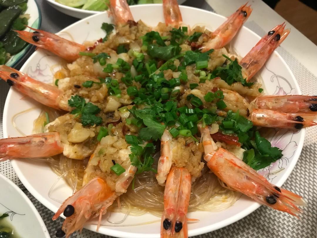 蒜蓉粉丝蒸大虾