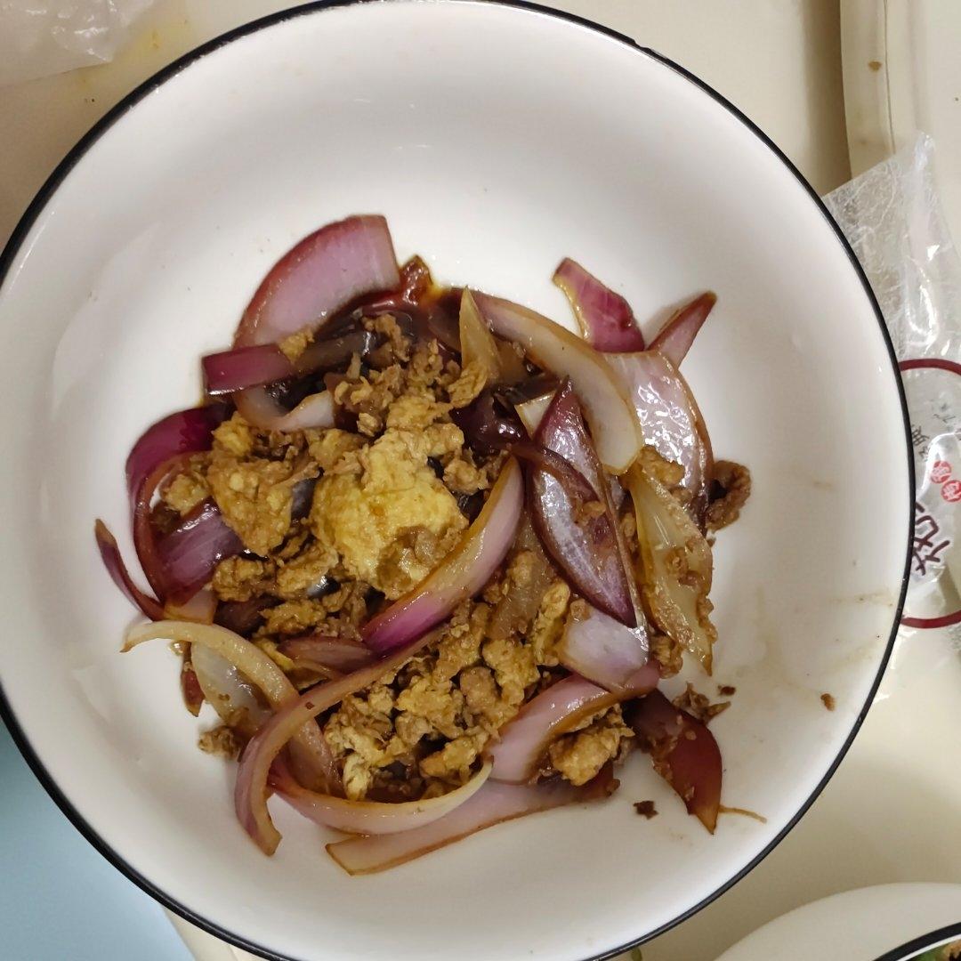 降压防癌的好食材  洋葱炒鸡蛋