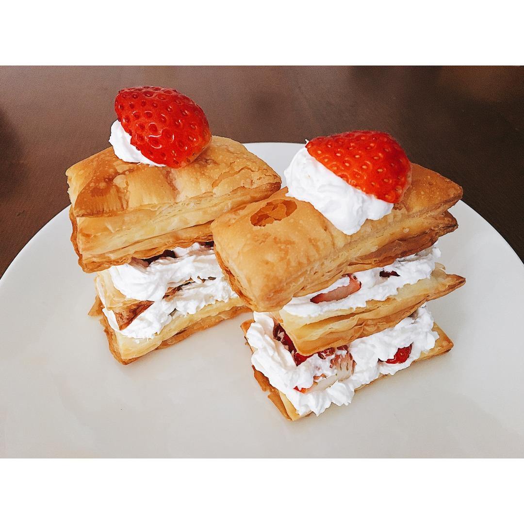 草莓拿破仑（呱呱杯夹馅儿更好吃哟！）