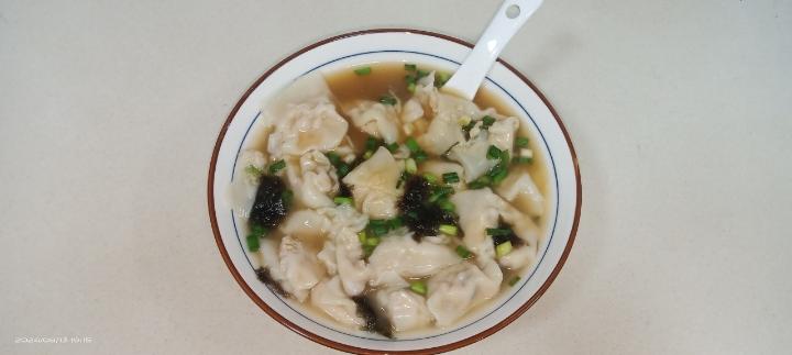 鲜肉馄饨 馄饨皮 馄饨汤底（附6种包法）