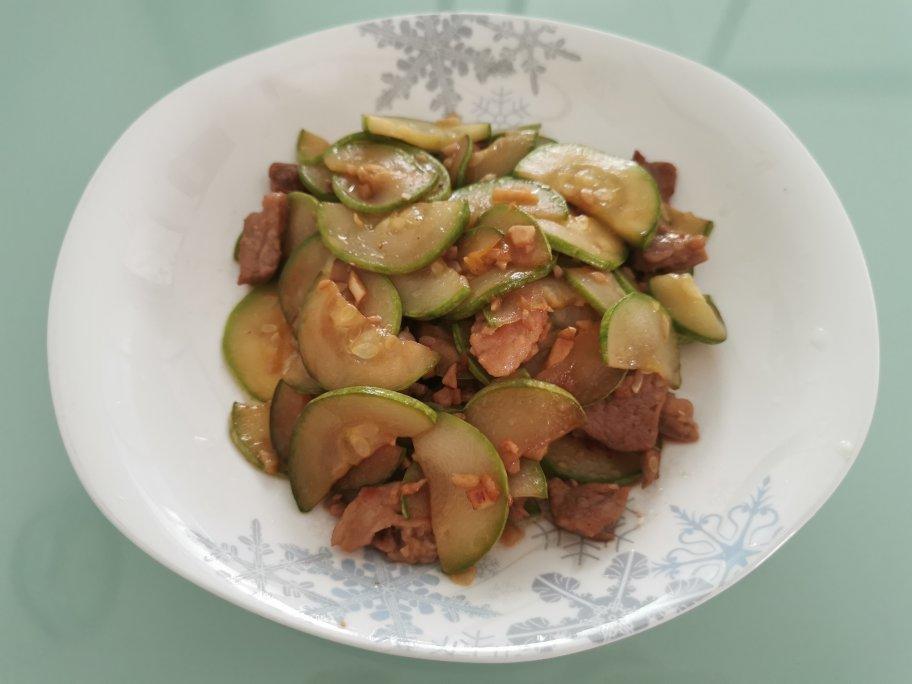 西葫芦炒肉