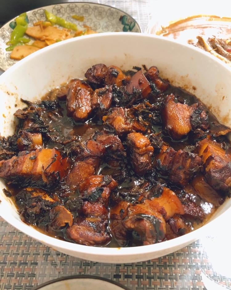 经典的梅干菜烧肉