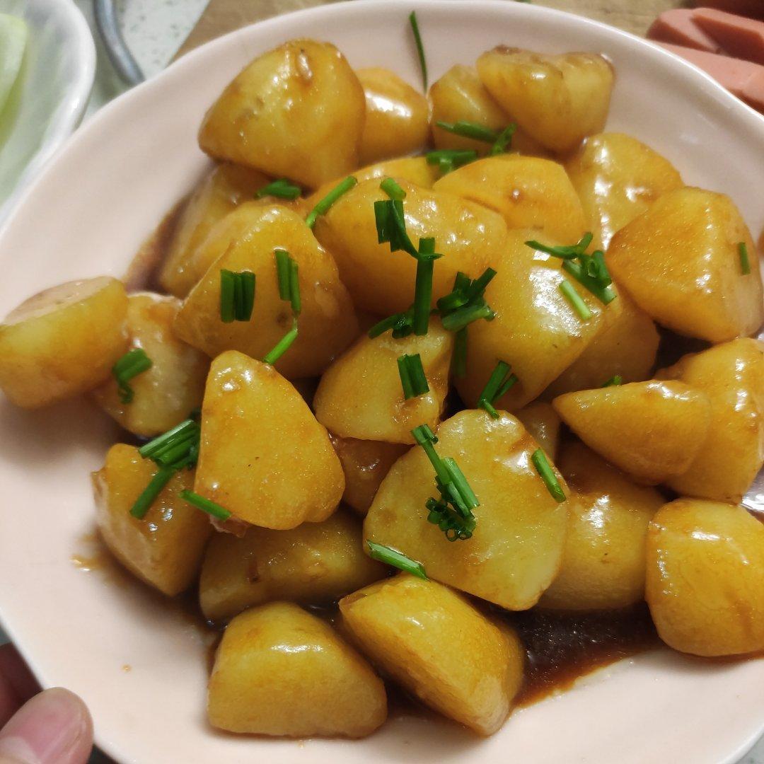 比肉好吃百倍的红烧土豆