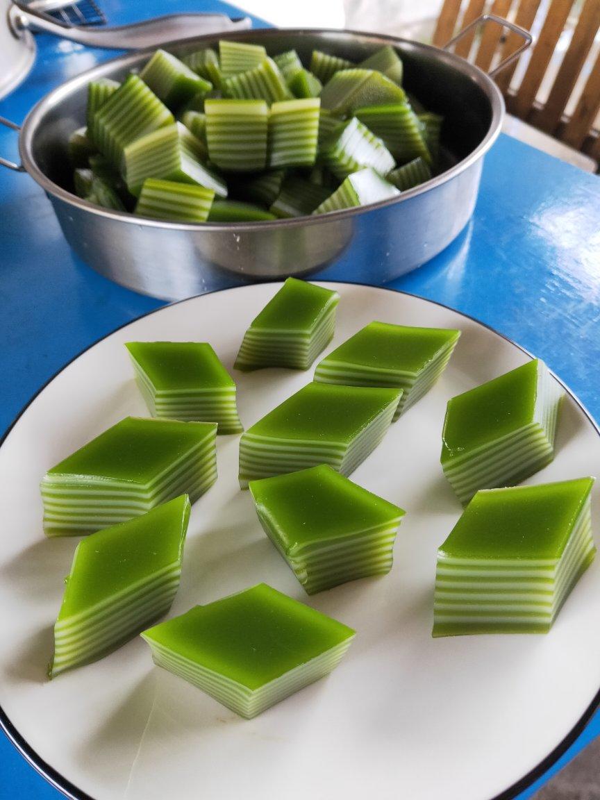 斑斓椰汁千层糕（一点不粘木薯粉版）