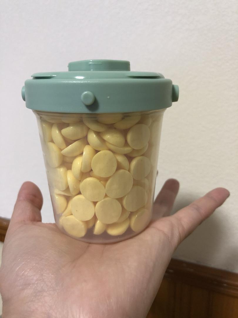 入口即化的无添加蛋黄溶豆