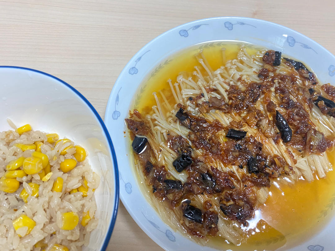 超级下饭的蒜蓉金针菇！好吃到爆