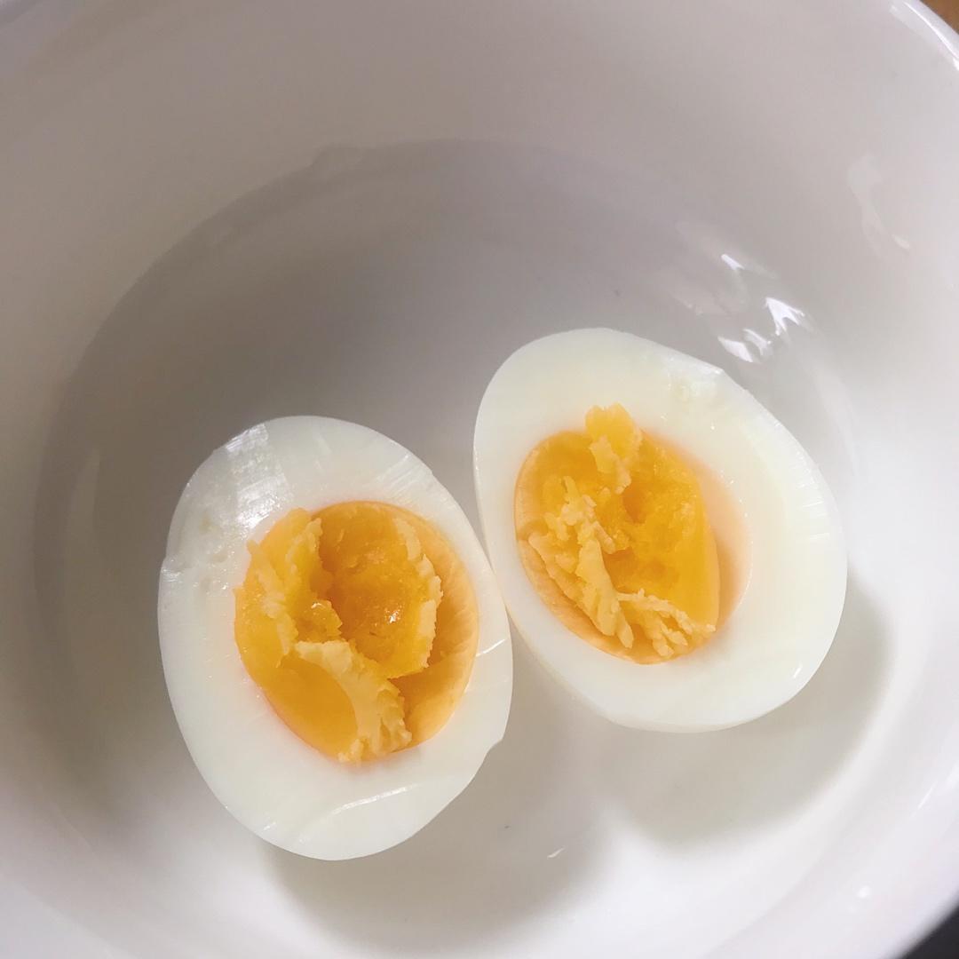 终于get到了最简单最完美的溏心蛋煮法