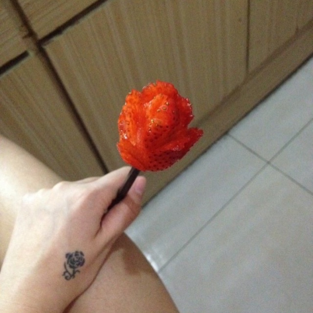 草莓玫瑰花