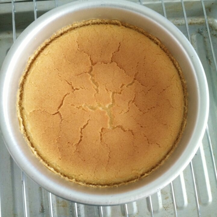 6寸草莓奶油戚风蛋糕